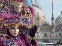 VENISE … masques et bises.
